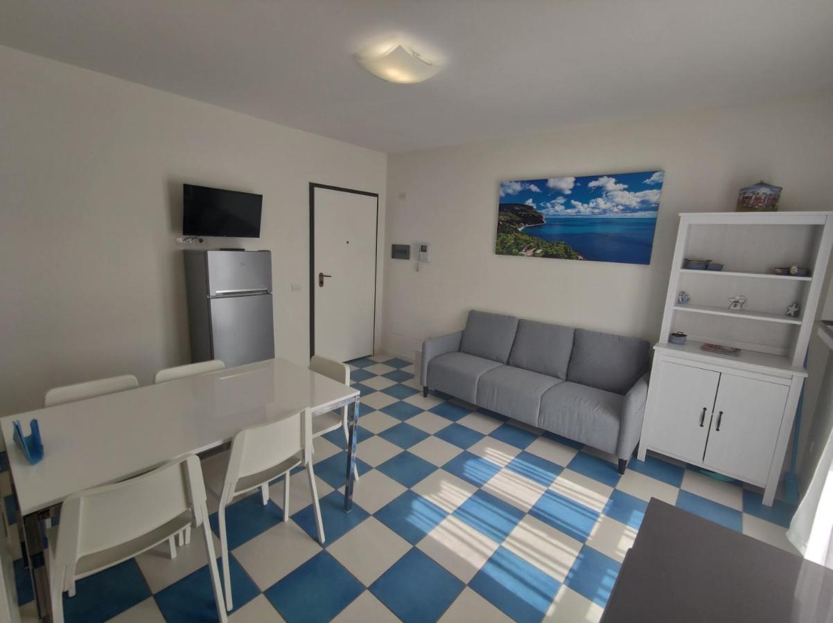 Appartamento L'Azalea - A Due Passi Da Numana Con Grande Terrazzo E Piscina Condominiale Stagionale Sirolo Dış mekan fotoğraf